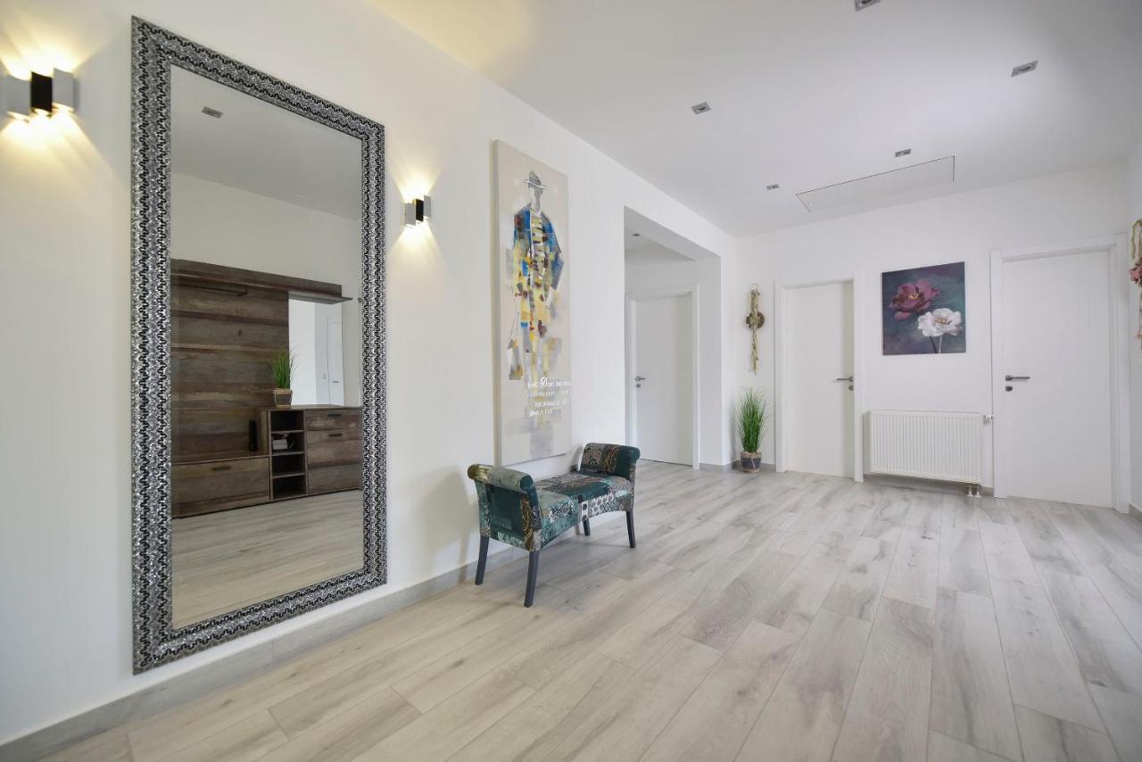 Moderner Bungalow Mit Meerblick Lun  Zewnętrze zdjęcie