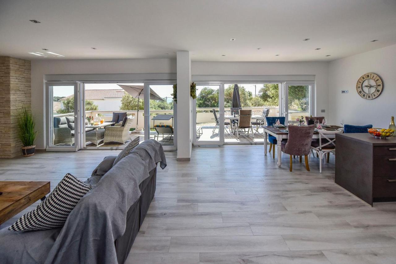 Moderner Bungalow Mit Meerblick Lun  Zewnętrze zdjęcie