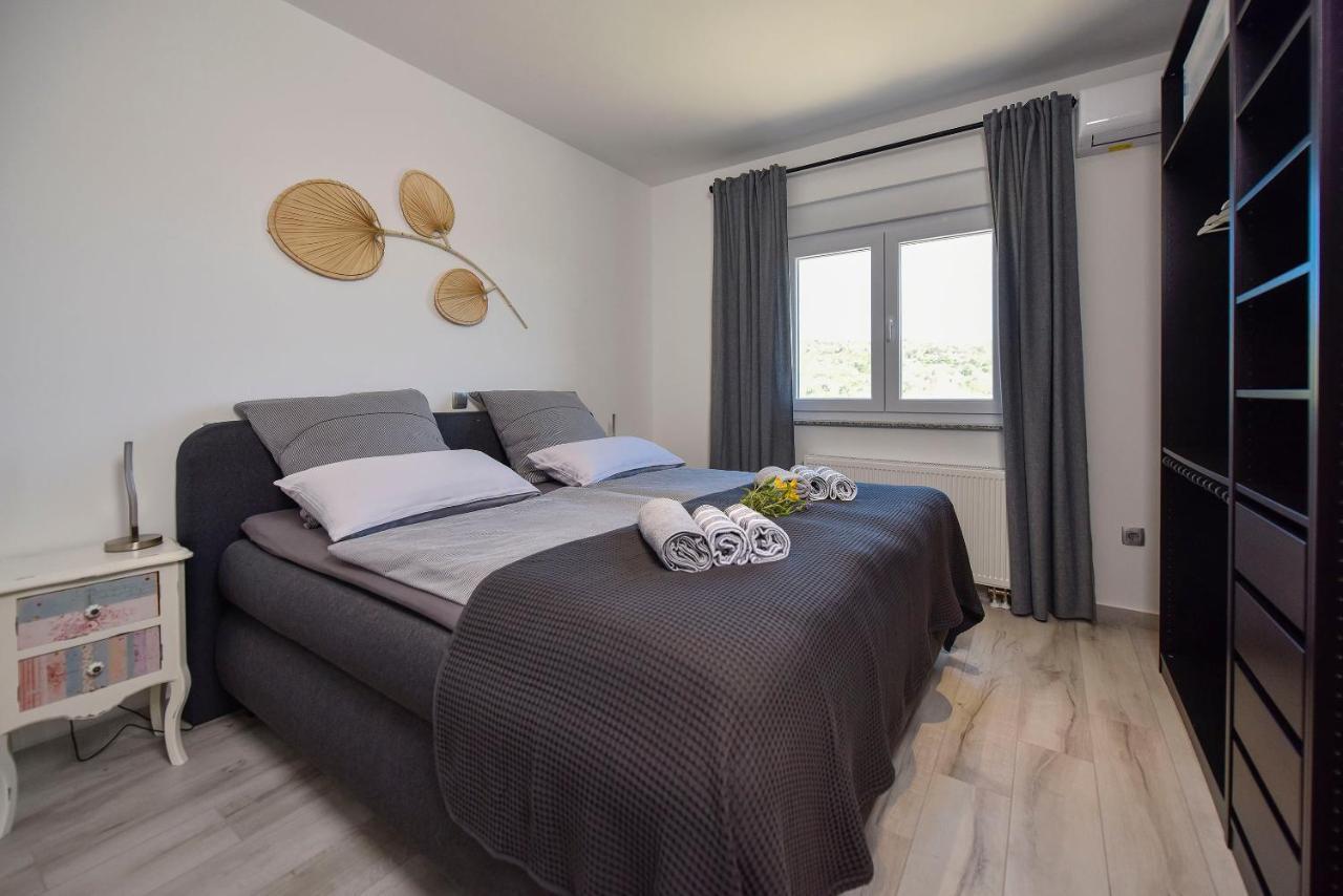 Moderner Bungalow Mit Meerblick Lun  Zewnętrze zdjęcie